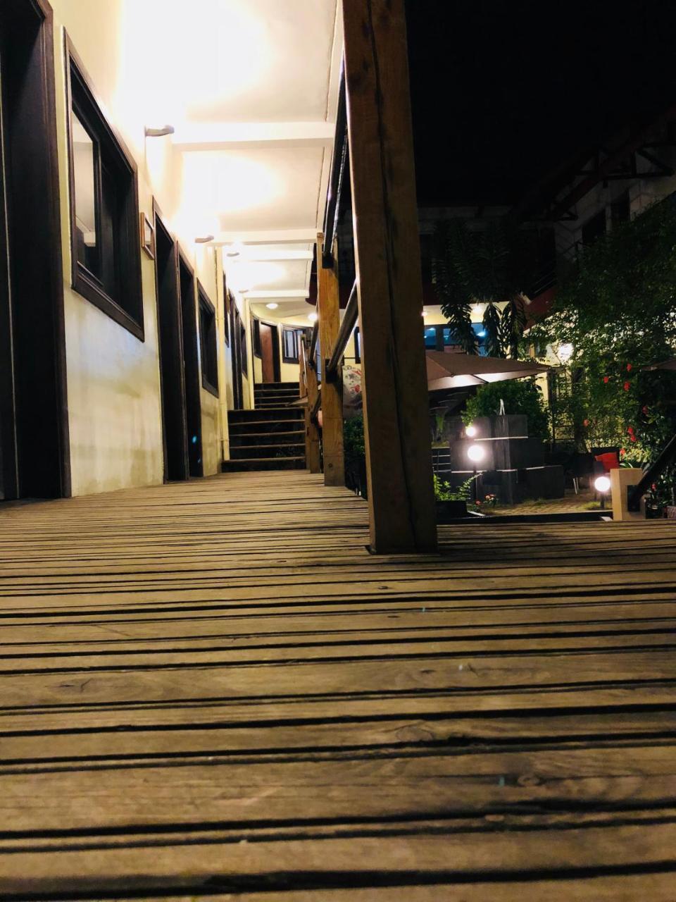Detente Hotel Abidjan Exterior photo
